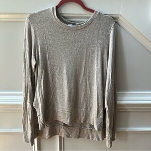 Beyond Yoga Long Sleeve Side Slit Pullover